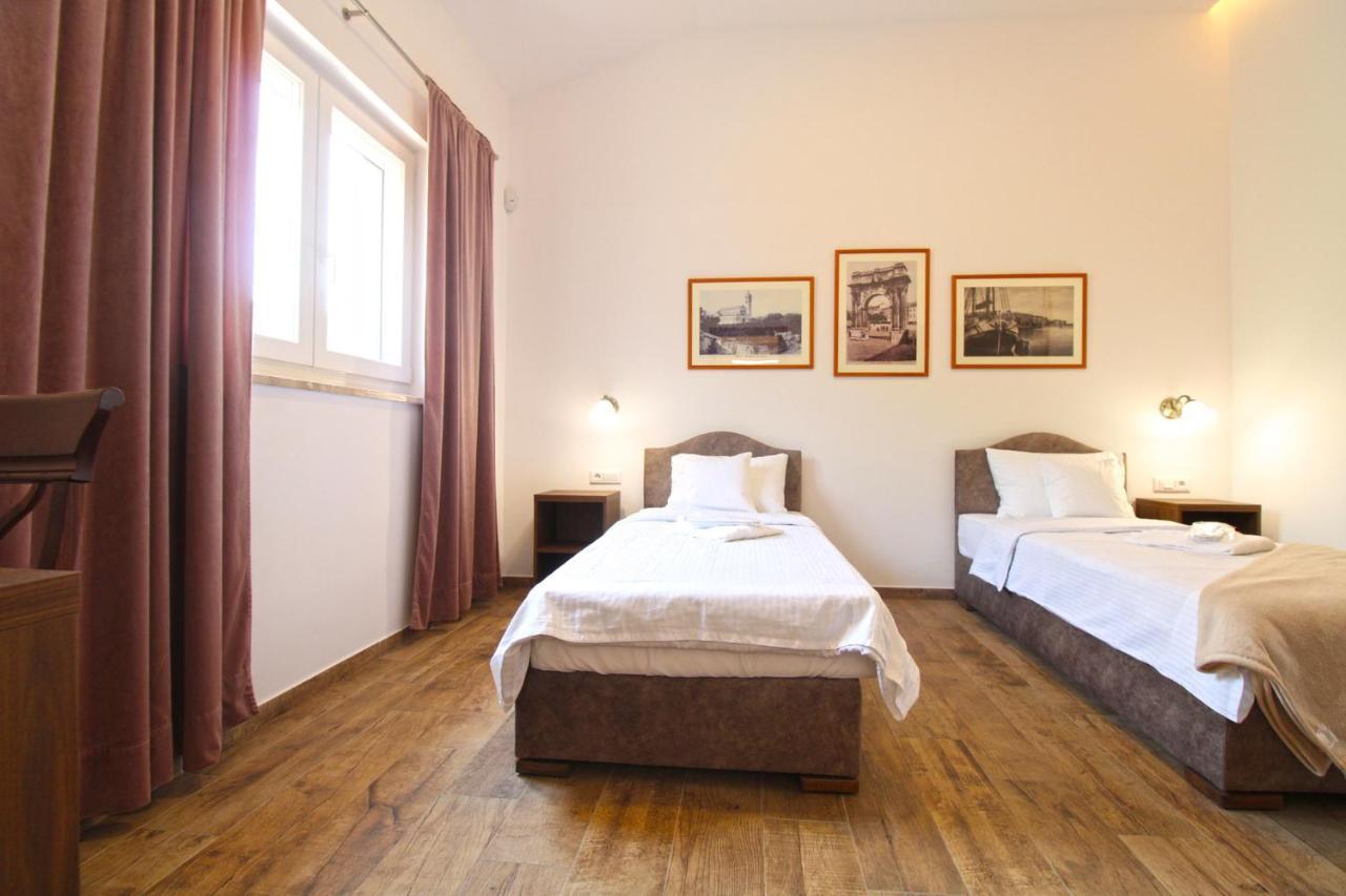 Villa Olgica 2269 Пула Екстериор снимка