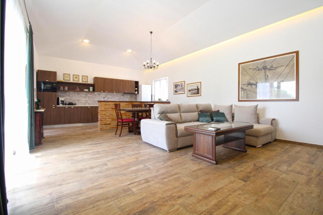 Villa Olgica 2269 Пула Екстериор снимка