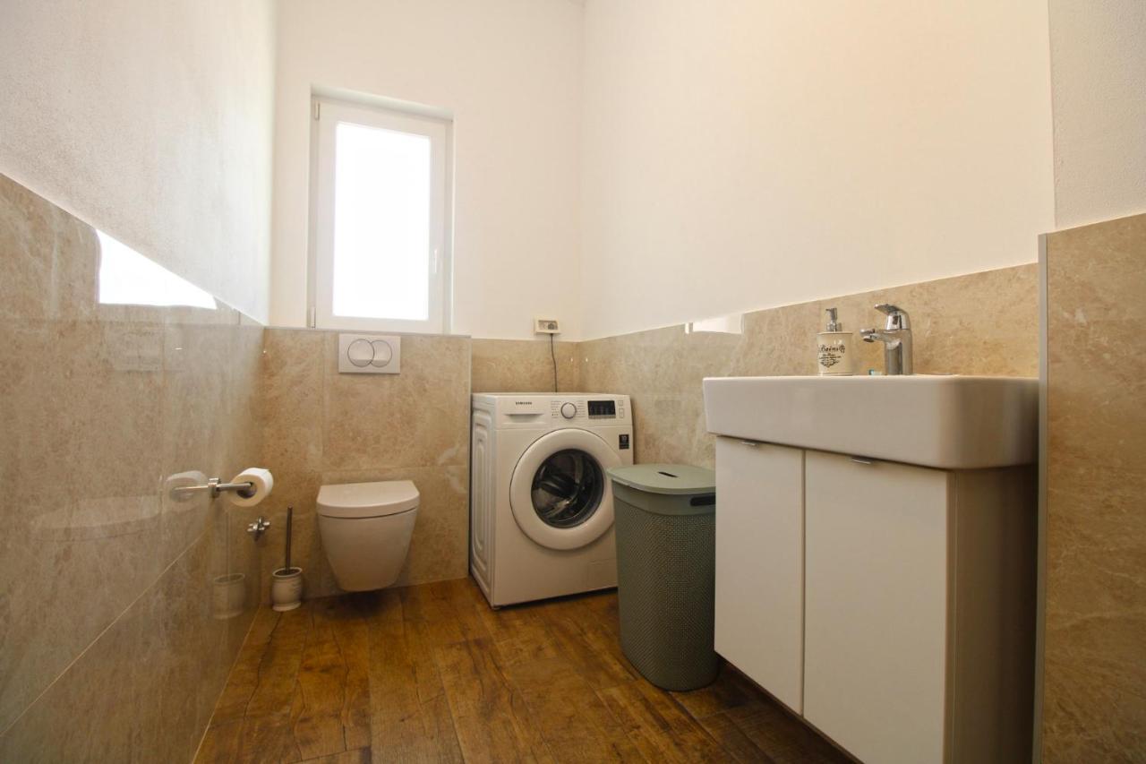 Villa Olgica 2269 Пула Екстериор снимка