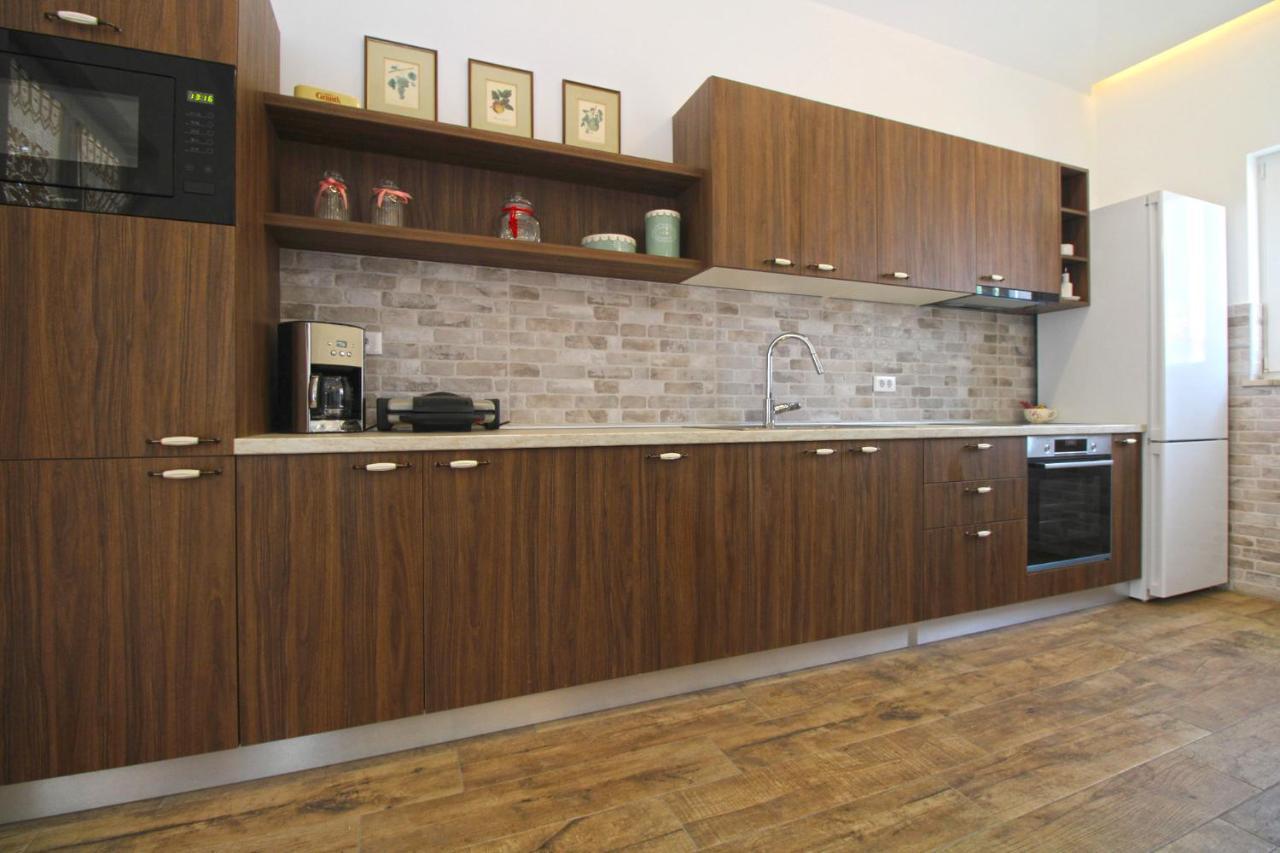 Villa Olgica 2269 Пула Екстериор снимка