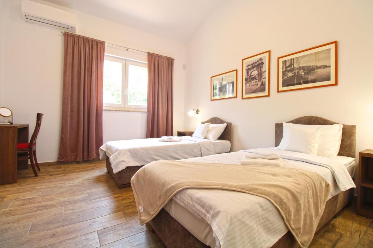 Villa Olgica 2269 Пула Екстериор снимка