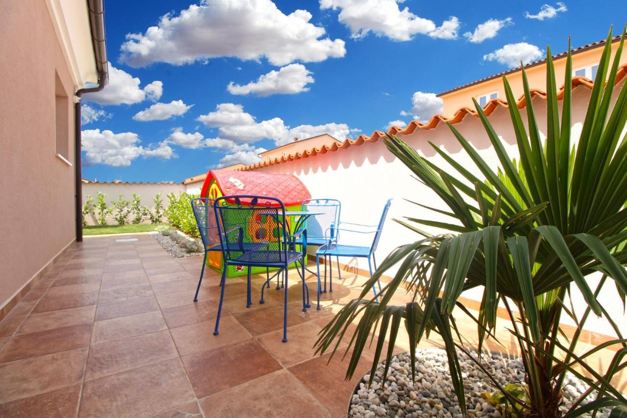 Villa Olgica 2269 Пула Екстериор снимка