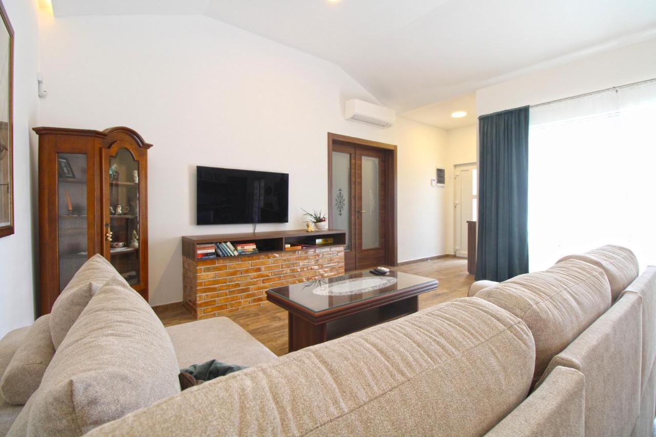 Villa Olgica 2269 Пула Екстериор снимка